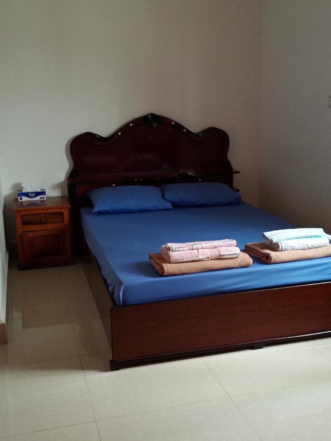 Le Barang Steakhouse & Guesthouse Sihanoukville Bagian luar foto