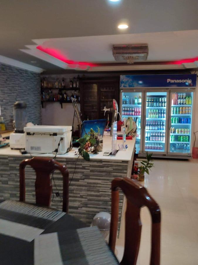 Le Barang Steakhouse & Guesthouse Sihanoukville Bagian luar foto